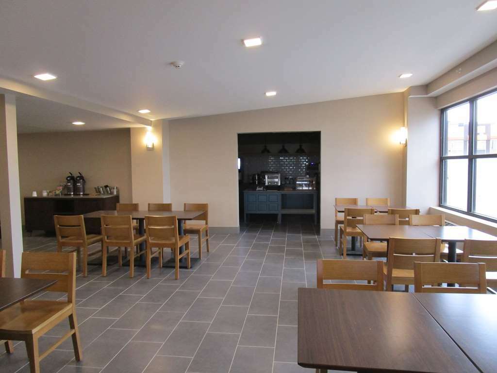 Comfort Inn & Suites Liverpool - Syracuse North المطعم الصورة